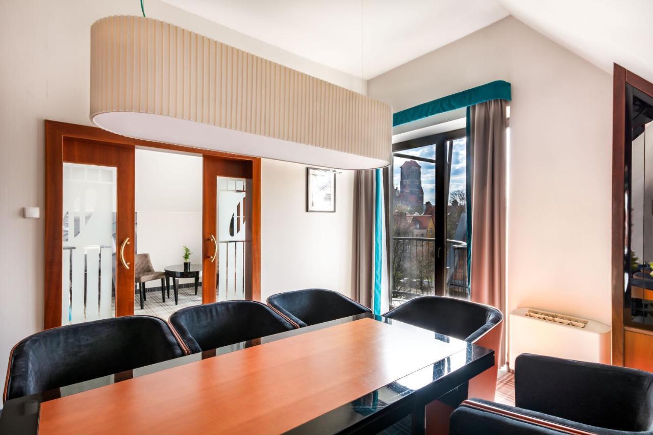Hotel Hanza Gdansk Bagian luar foto