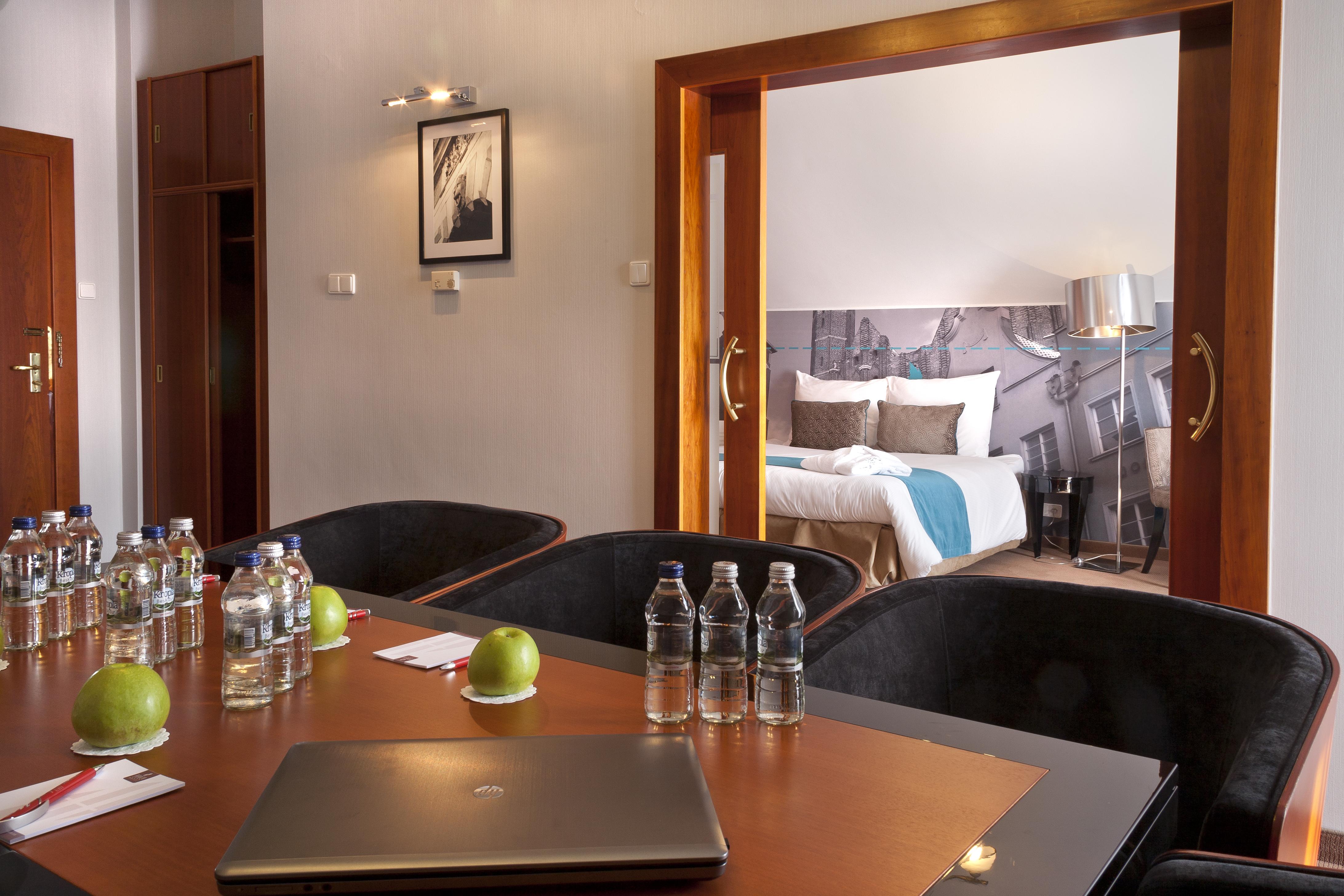 Hotel Hanza Gdansk Bagian luar foto